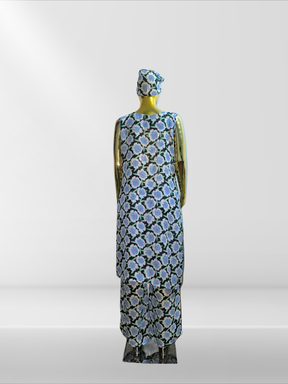 Ensemble pantalon et tunique asymétrique avec foulard assorti