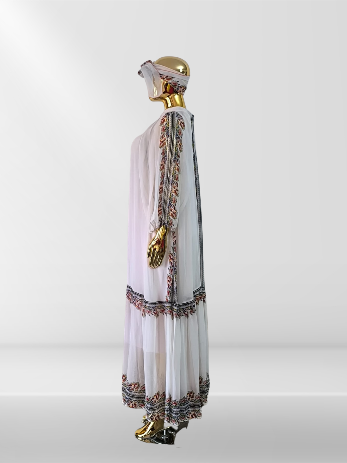 Magnifique robe avec ceinture, sous-robe et foulard assortis