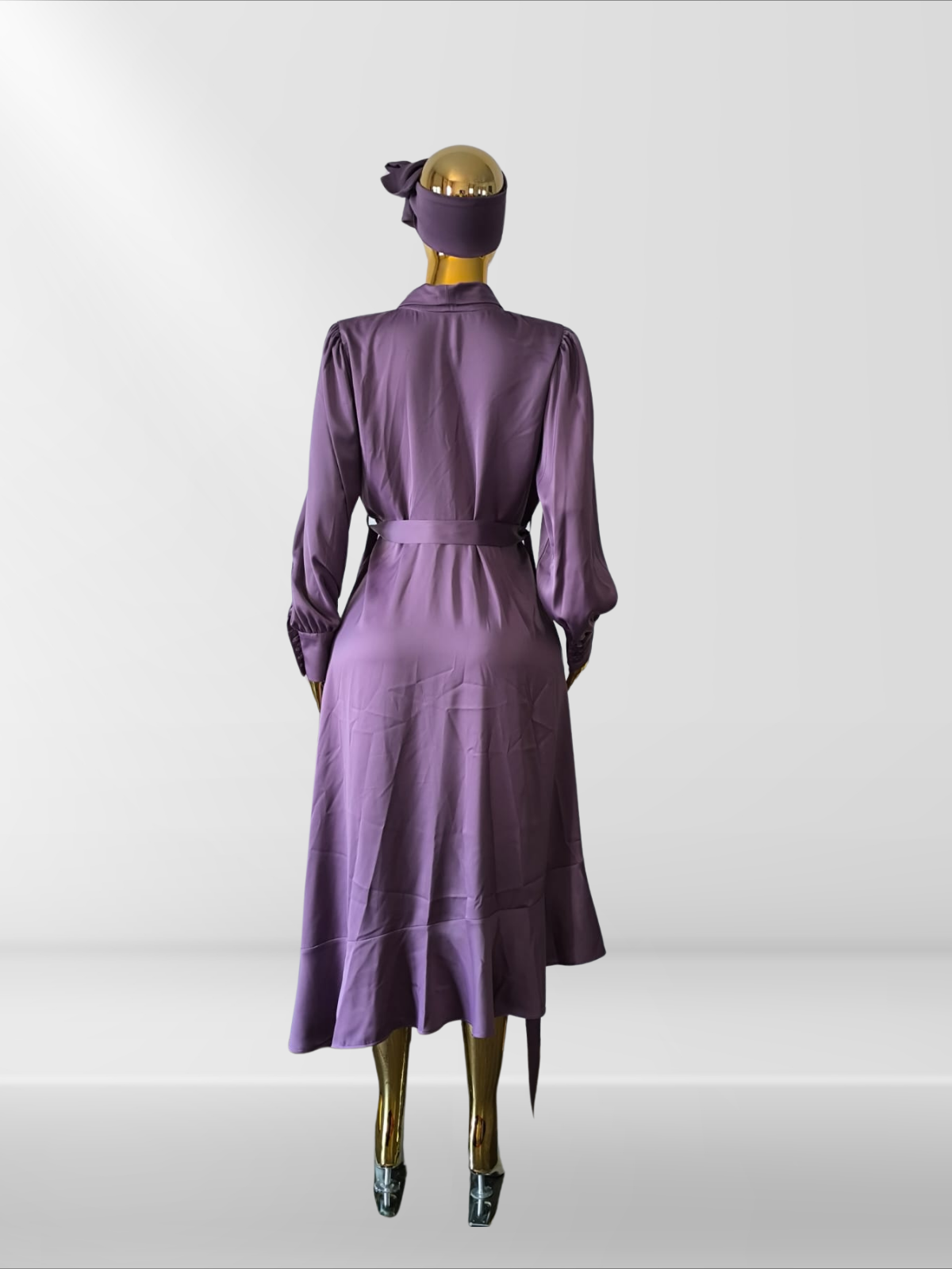 Magnifique robe en soie avec foulard assorti