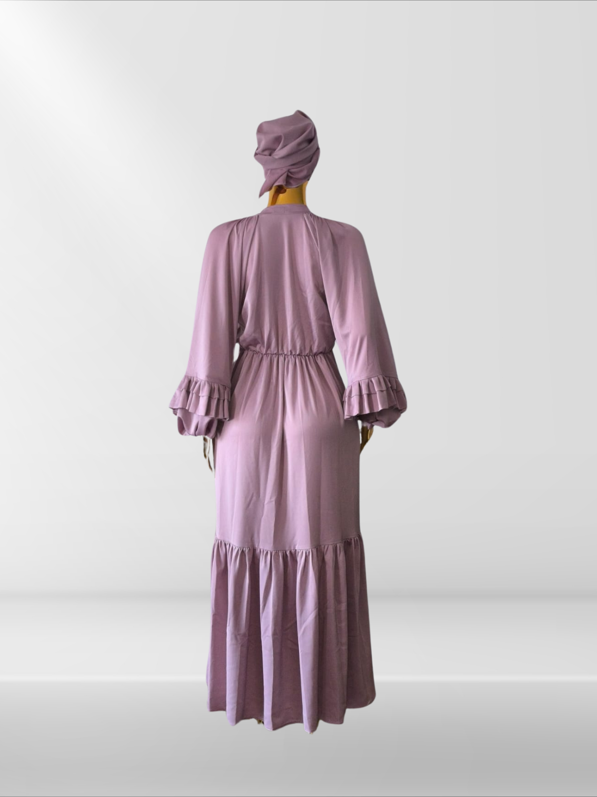 Magnifique robe en soie avec foulard assorti