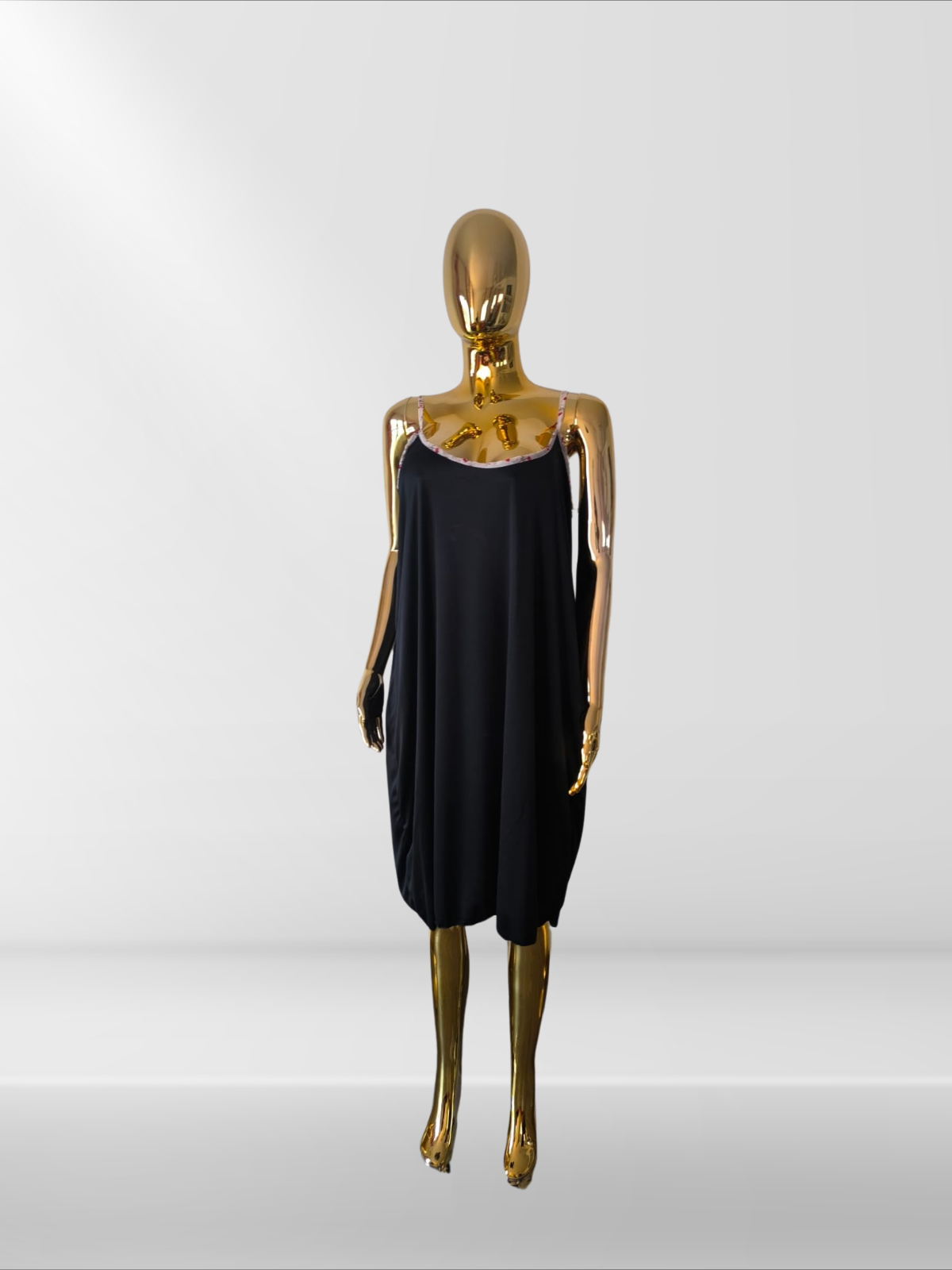 Magnifique robe mousseline avec sous-robe, ceinture et foulard assortis
