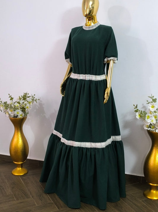 Magnifique robe verte foncée avec détails argentés taille 44, 46